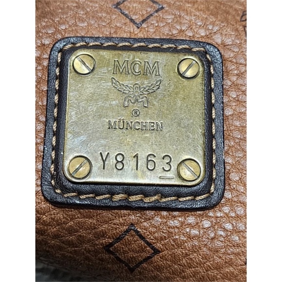 Authentic MCM Visetos Leather Tote Bag Brown/Black - Picture 12 of 15